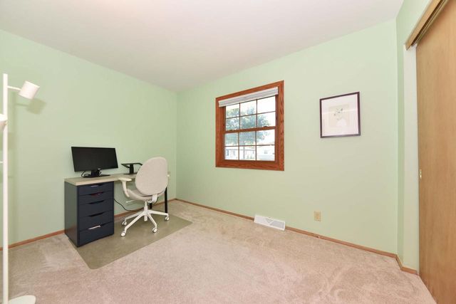 5405 N Shasta DRIVE, Glendale, WI 53209