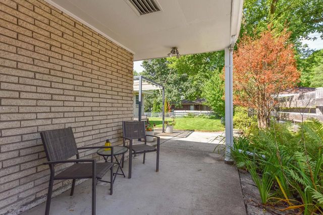 5405 N Shasta DRIVE, Glendale, WI 53209