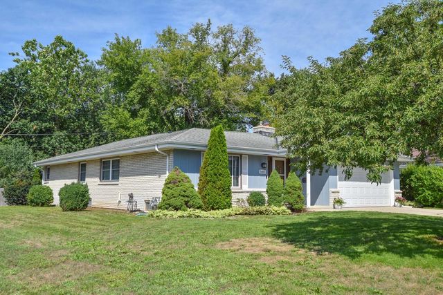 5405 N Shasta DRIVE, Glendale, WI 53209