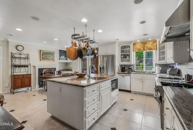 288 Byron Avenue, Ventura, CA 93003