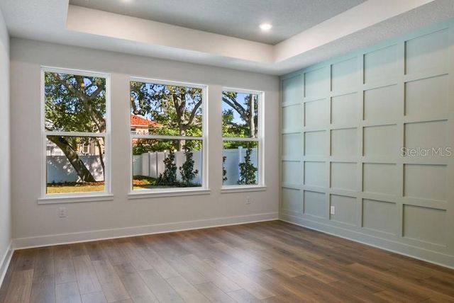 1102 W OHIO AVENUE, Tampa, FL 33603