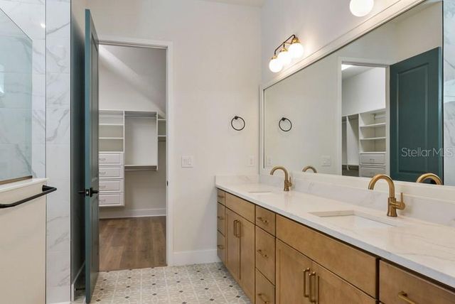 1102 W OHIO AVENUE, Tampa, FL 33603