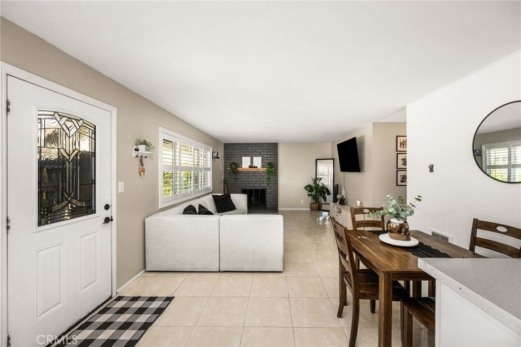 134 S Magnolia Avenue 2C, Anaheim, CA 92804 — exterior