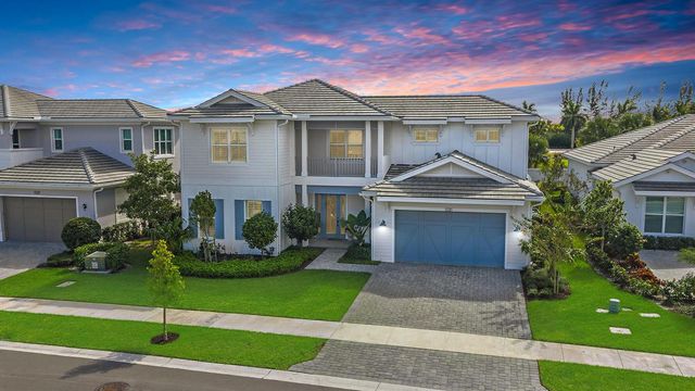 9316 Crestview Circle, Palm Beach Gardens, FL 33412