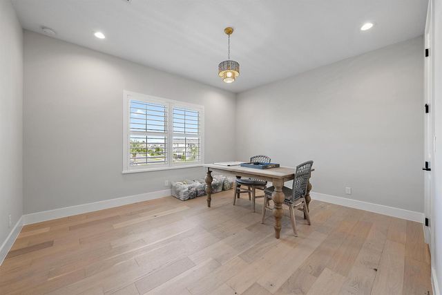 9316 Crestview Circle, Palm Beach Gardens, FL 33412
