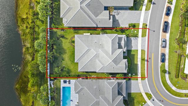 9316 Crestview Circle, Palm Beach Gardens, FL 33412
