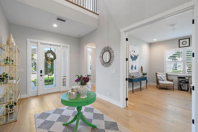 9316 Crestview Circle, Palm Beach Gardens, FL 33412