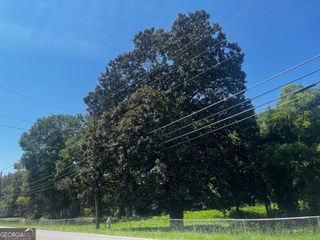 1052 Level Creek Road, Sugar Hill, GA 30518