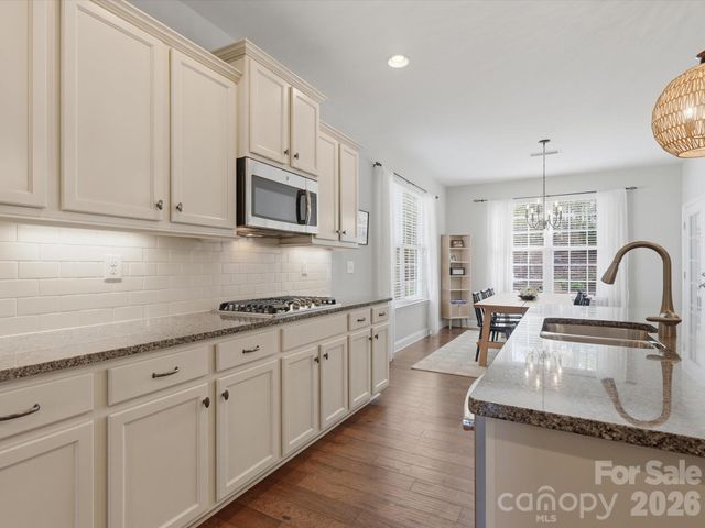 11578 Macallano Drive, Charlotte, NC 28215