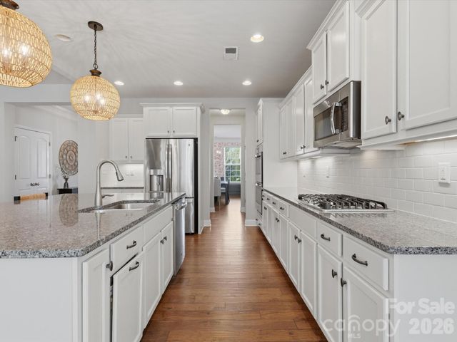 11578 Macallano Drive, Charlotte, NC 28215