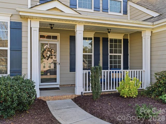 11578 Macallano Drive, Charlotte, NC 28215