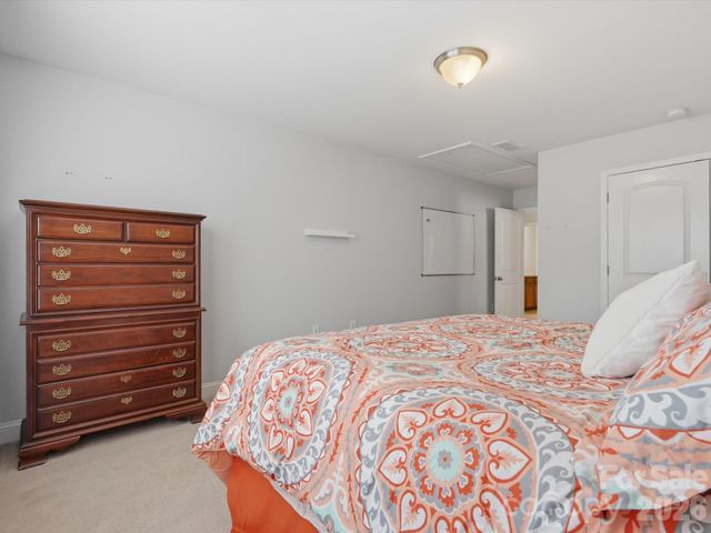 11578 Macallano Drive, Charlotte, NC 28215