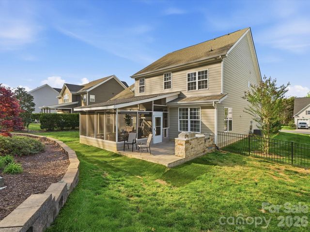 11578 Macallano Drive, Charlotte, NC 28215