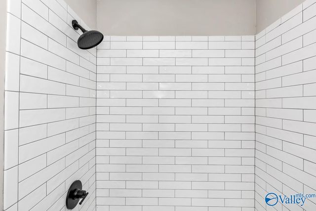 4304 Lakeview Drive, Huntsville, AL 35810