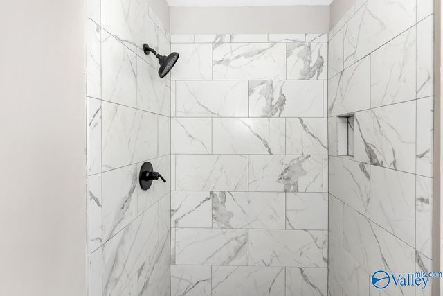 4304 Lakeview Drive, Huntsville, AL 35810