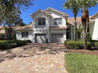 1570 Winding Oaks WAY 201, Naples, FL 34109