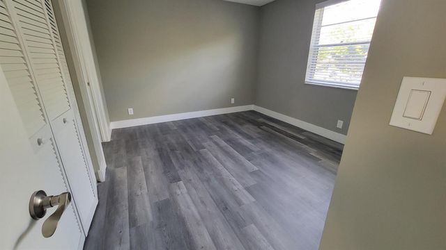 3766 N University Drive M-8, Coral Springs, FL 33065