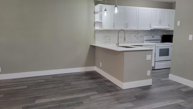 3766 N University Drive M-8, Coral Springs, FL 33065