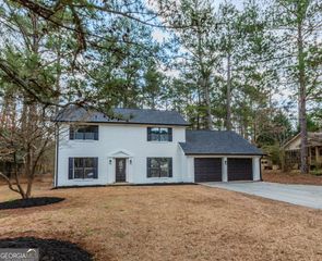 2229 Martin Way, Jonesboro, GA 30236