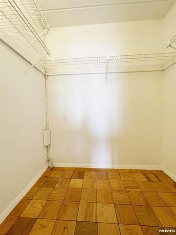 1600 Center Avenue 9C, Fort Lee, NJ 07024