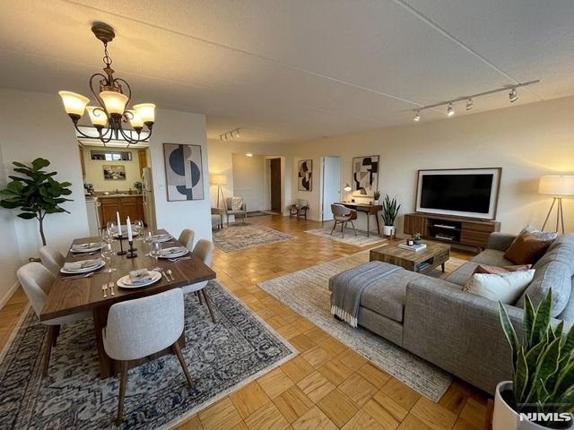 1600 Center Avenue 9C, Fort Lee, NJ 07024