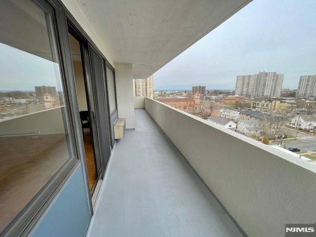 1600 Center Avenue 9C, Fort Lee, NJ 07024