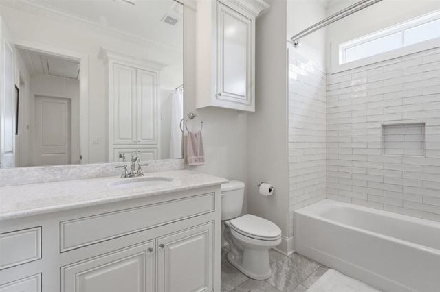 1207 Saint Andrew Ln Lane, Lake Charles, LA 70601