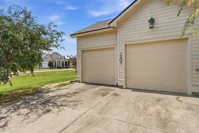 1207 Saint Andrew Ln Lane, Lake Charles, LA 70601