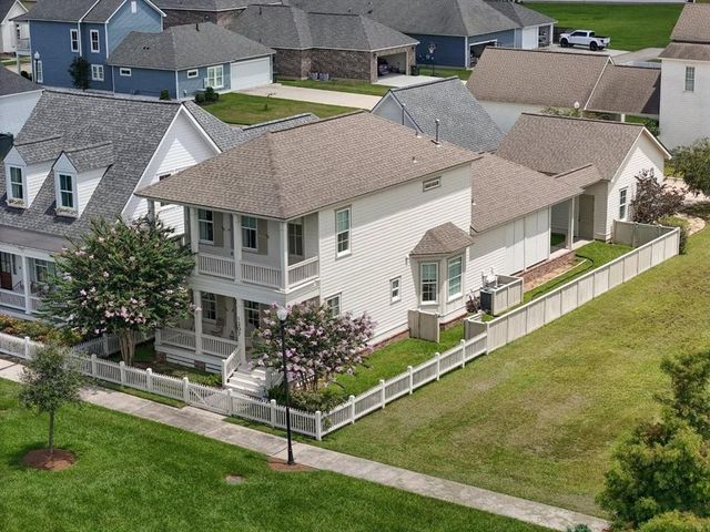 1207 Saint Andrew Ln Lane, Lake Charles, LA 70601