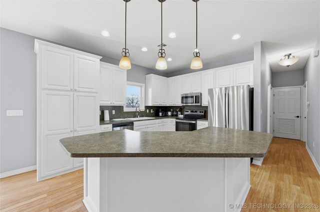 5856 S Highway 377, Kingston, OK 73439