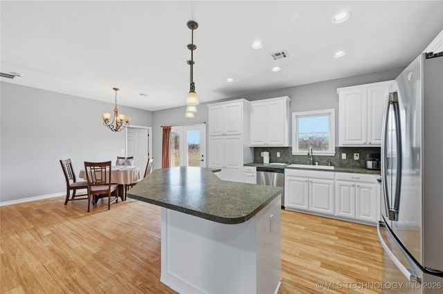 5856 S Highway 377, Kingston, OK 73439