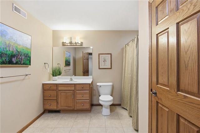 2021 High Point Drive, Altoona, WI 54720