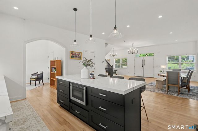 125 Ridgewood Drive, Milford, CT 06460