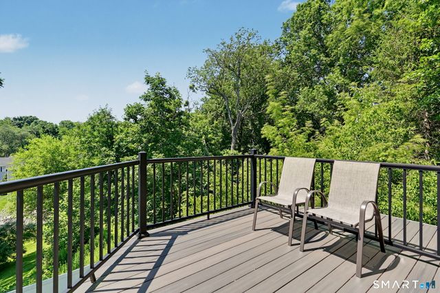 125 Ridgewood Drive, Milford, CT 06460