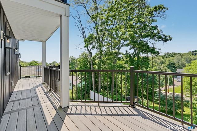 125 Ridgewood Drive, Milford, CT 06460
