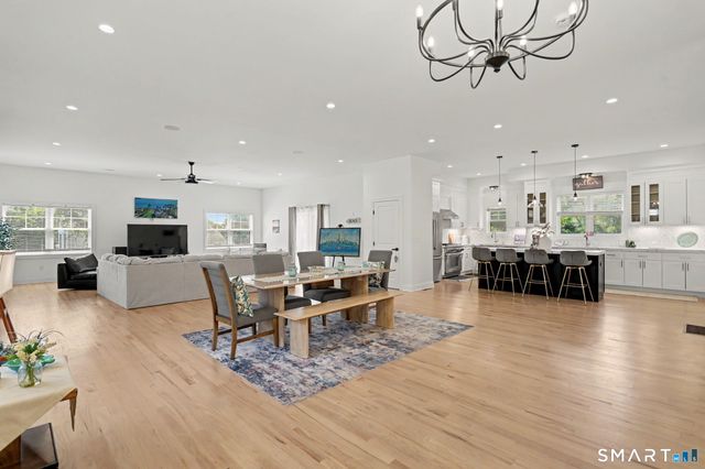125 Ridgewood Drive, Milford, CT 06460