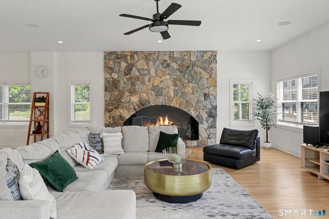 125 Ridgewood Drive, Milford, CT 06460