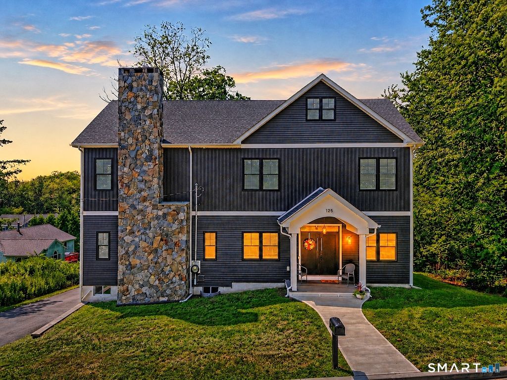 125 Ridgewood Drive, Milford, CT 06460