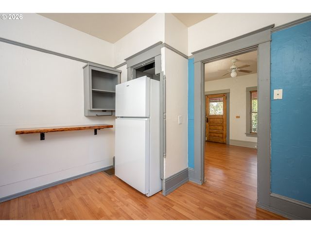 5816 Se FIRWOOD St, Milwaukie, OR 97222