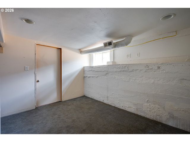 5816 Se FIRWOOD St, Milwaukie, OR 97222