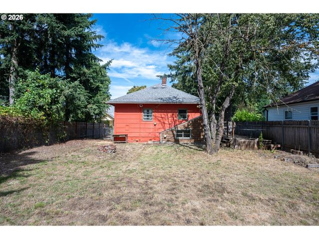 5816 Se FIRWOOD St, Milwaukie, OR 97222