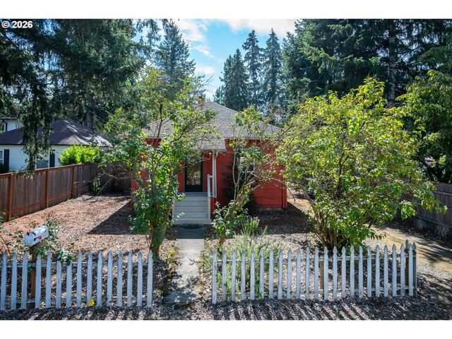 5816 Se FIRWOOD St, Milwaukie, OR 97222