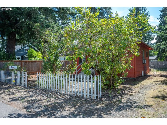 5816 Se FIRWOOD St, Milwaukie, OR 97222