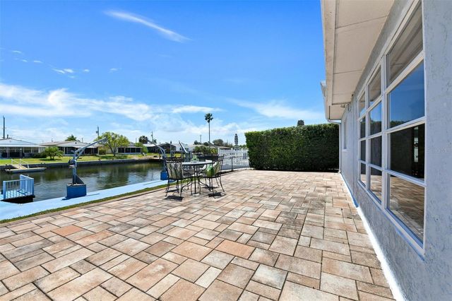 5106 BLUE HERON DRIVE, New Port Richey, FL 34652
