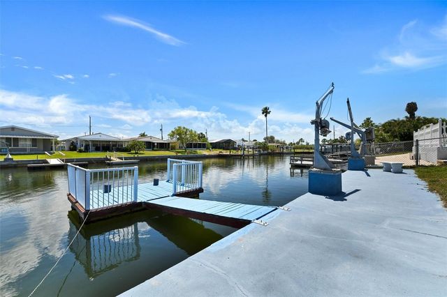 5106 BLUE HERON DRIVE, New Port Richey, FL 34652