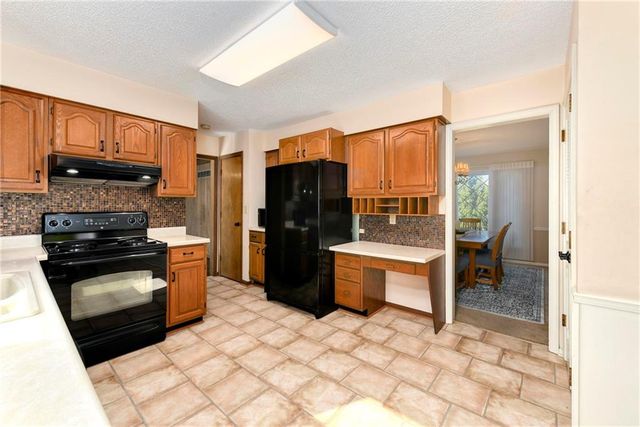 3501 NE Shady Lane Drive, Gladstone, MO 64119