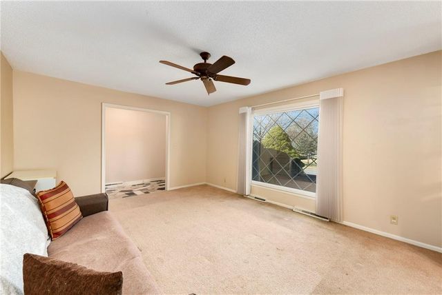 3501 NE Shady Lane Drive, Gladstone, MO 64119