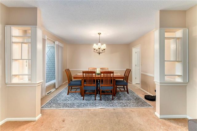 3501 NE Shady Lane Drive, Gladstone, MO 64119