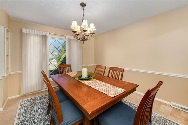 3501 NE Shady Lane Drive, Gladstone, MO 64119