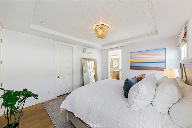 557 3rd Street, Hermosa Beach, CA 90254